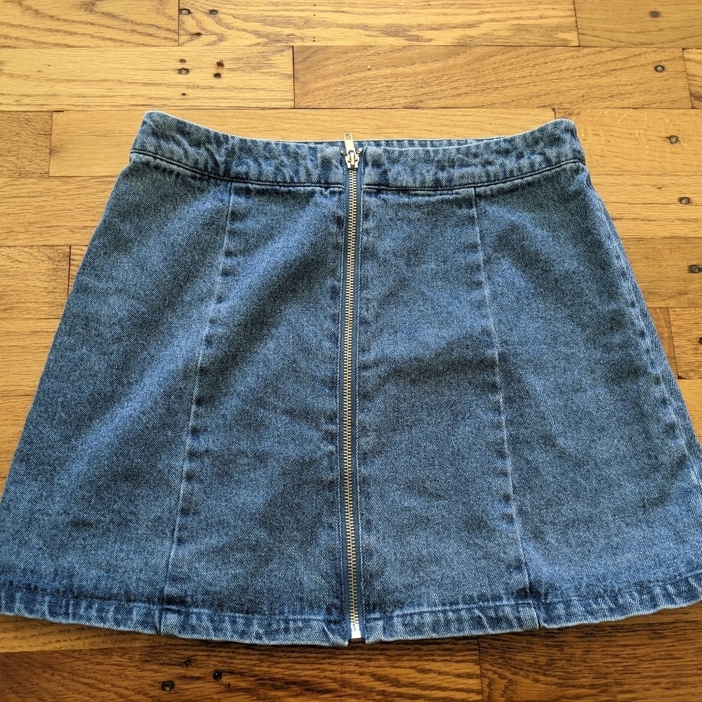 Forever 21 Zipper Front Jean Mini Skirt
